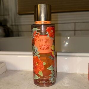 Mist Victoria secret MANGO SMASH